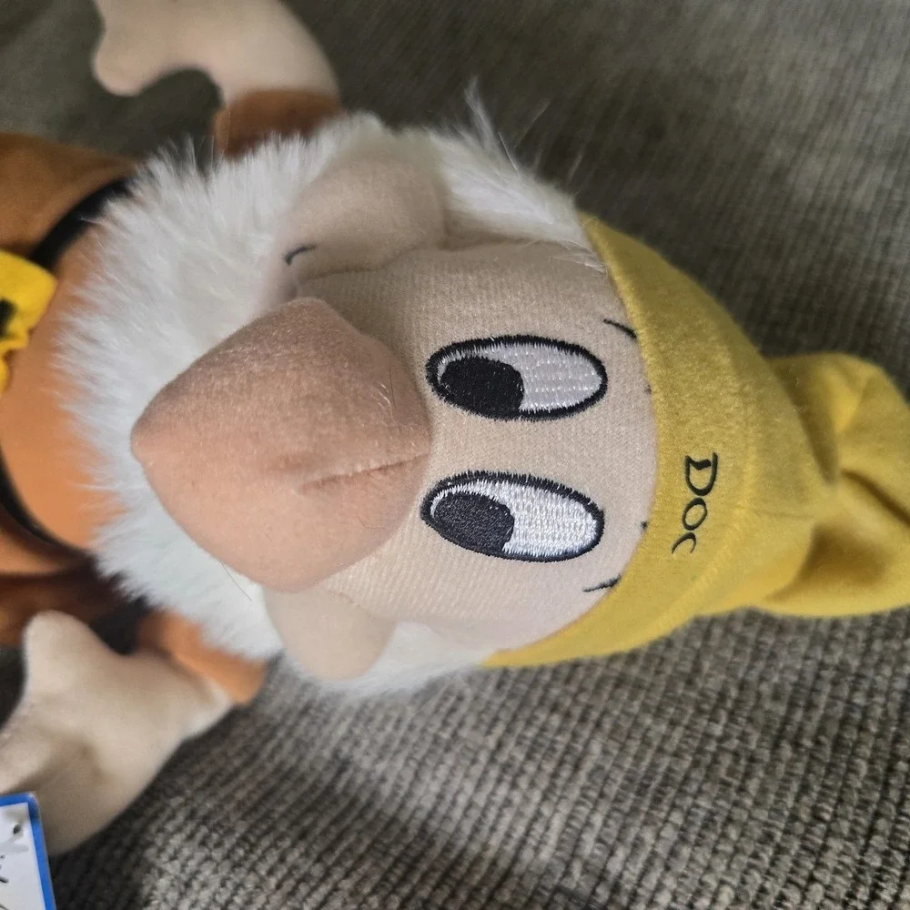 Disney Snow White Doc Plush Toy Stuffed Animal‎ Disney Store Collectible.